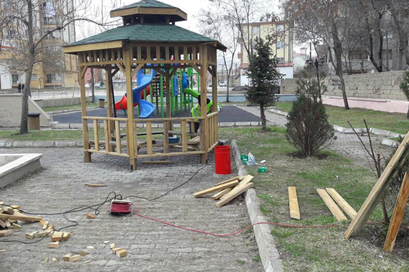 İpekyolu Belediyesinden park ve yeşil alan çalışmaları İpekyolu Belediyesinden park ve yeşil alan çalışmaları